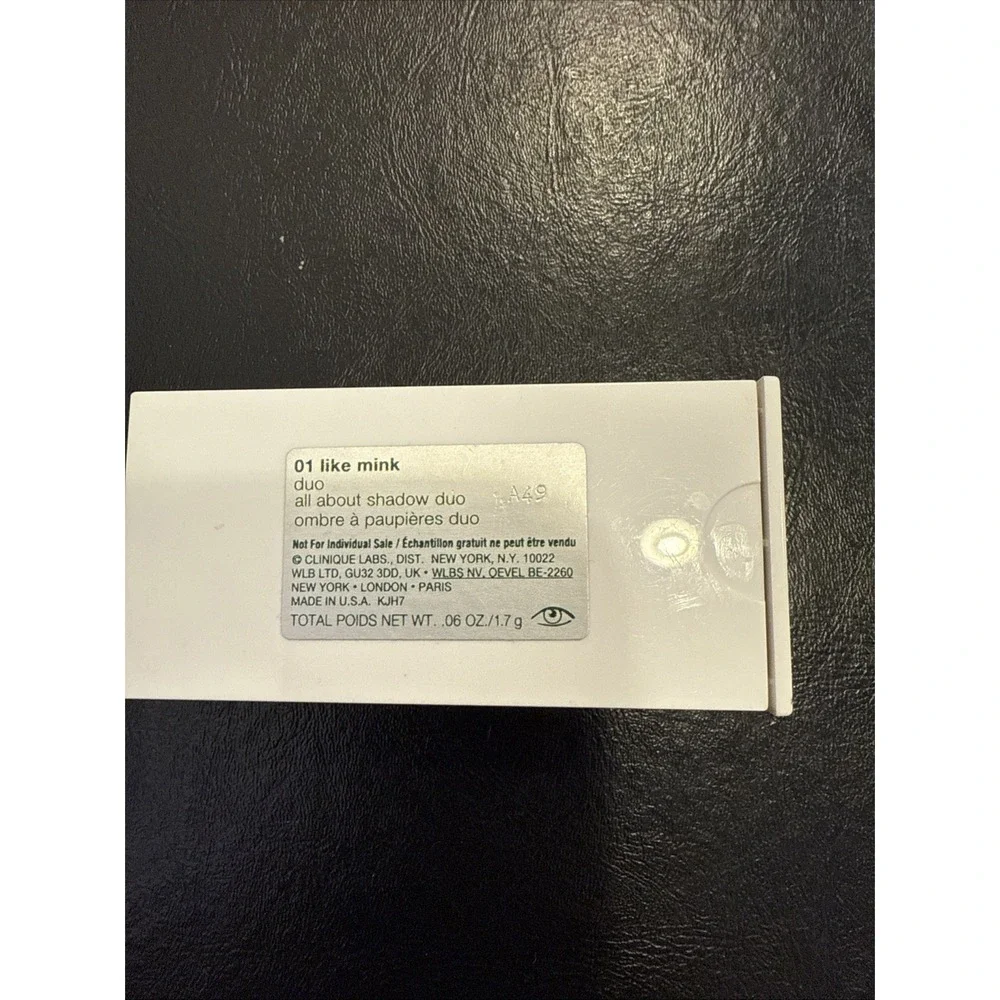CLINIQUE ALL ABOUT SHADOW DUO SHADE‎ 01 LIKE MINK NEW IN BOX 0.06 Oz